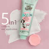 Petite Maison Face Cleanup Face Scrub